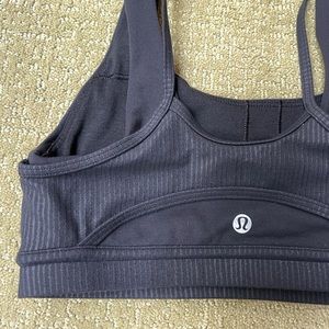 Lululemon size 4 bra, high support